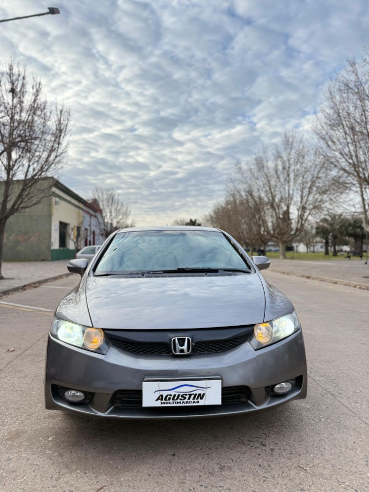 Honda CIVIC 1.8 — foto 3